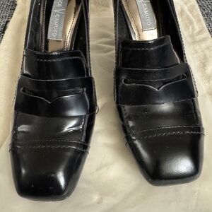 Vince Camuto Shiraz Black Patent Leather Heeled Loafers, Size 5.5M